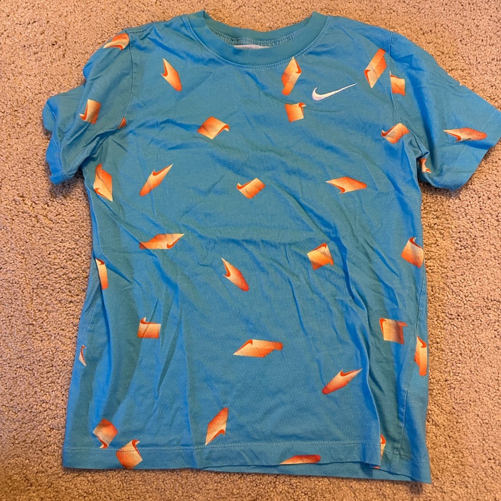 Nike, Boys T-Shirt, The Nike Tee, Blue, Size Youth Medium